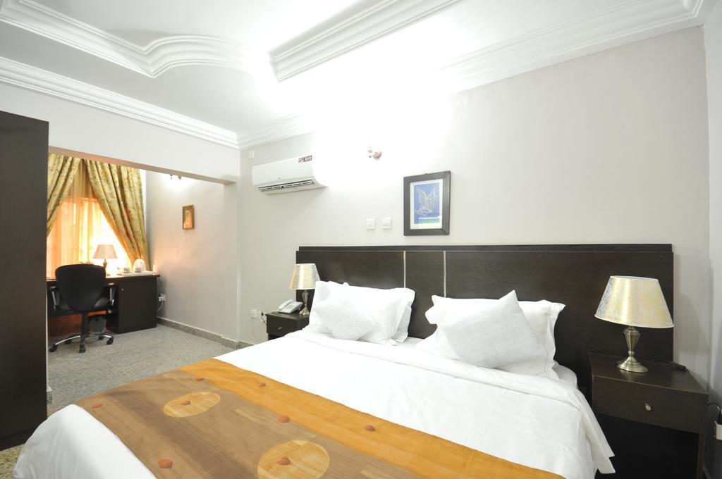 Sheer Luxury Apartments And Suites Abuja Habitación foto